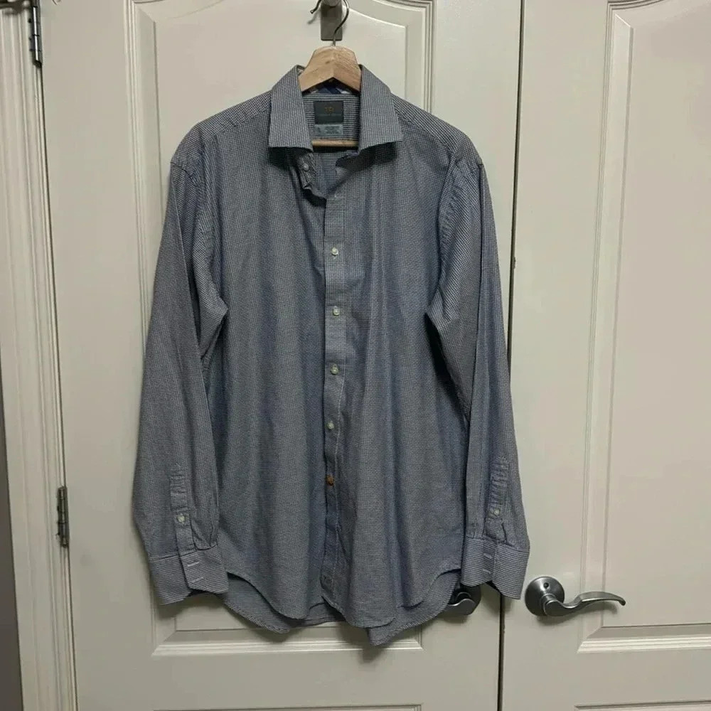 Thomas Dean dress shirt